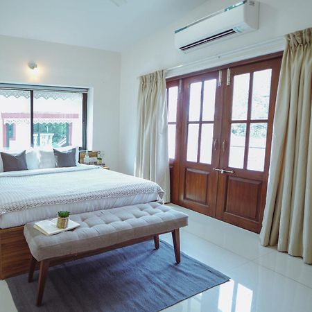 Hola Amigos Stays Anjuna Ngoại thất bức ảnh